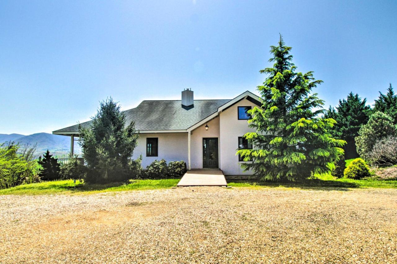 Spacious Lexington Home With Breathtaking Views Exterior photo